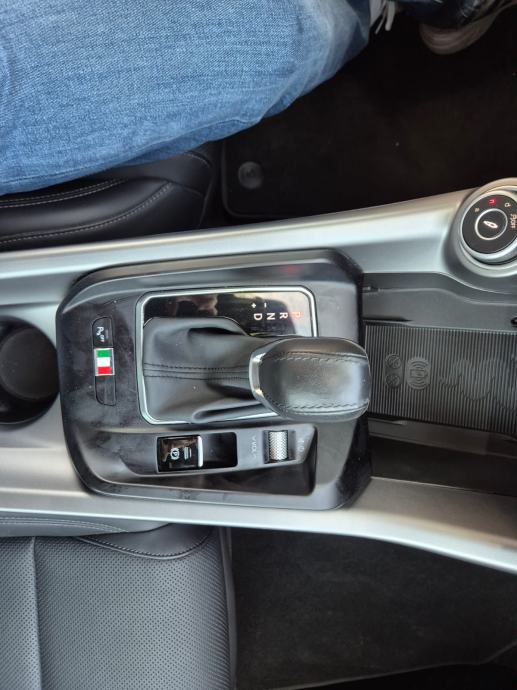 Alfa Romeo Tonale 1,5 160 MHEV Veloce, fotografija 17