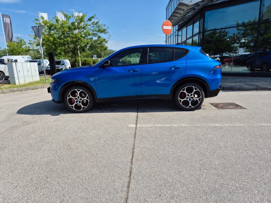 Alfa Romeo Tonale 1,5 160 MHEV Veloce, fotografija 8