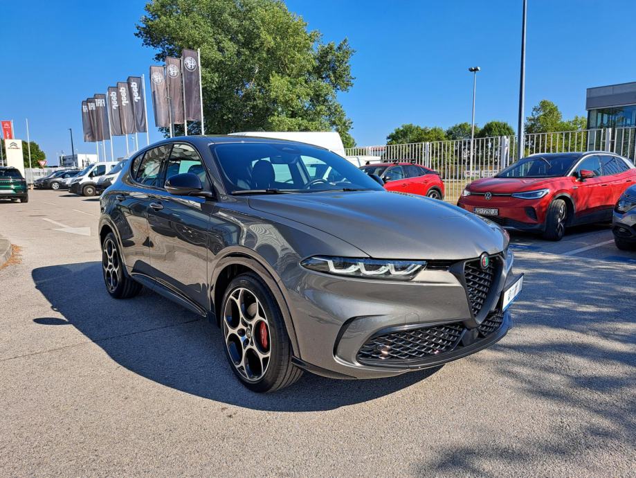 Alfa Romeo Tonale 1,5 160 MHEV Veloce **PONUDA MJESECA 29.999,00 EUR**, fotografija 7