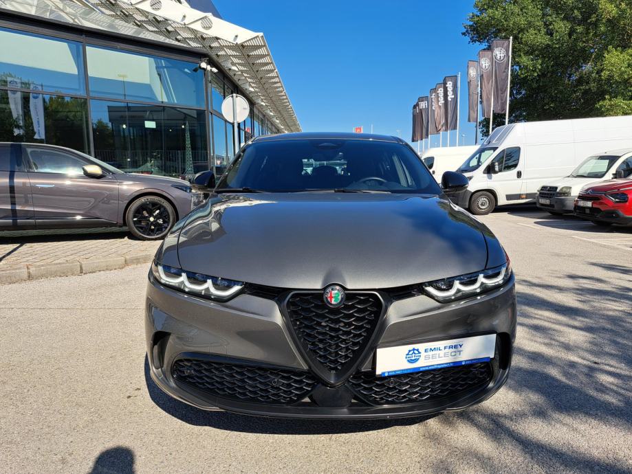 Alfa Romeo Tonale 1,5 160 MHEV Veloce **PONUDA MJESECA 29.999,00 EUR**, fotografija 8