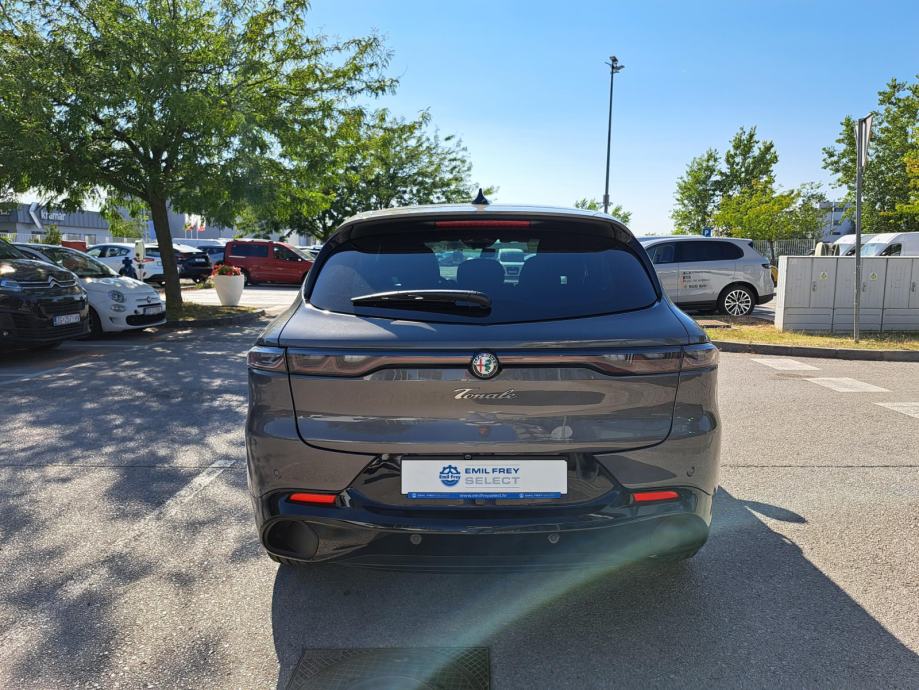 Alfa Romeo Tonale 1,5 160 MHEV Veloce **PONUDA MJESECA 29.999,00 EUR**, fotografija 4
