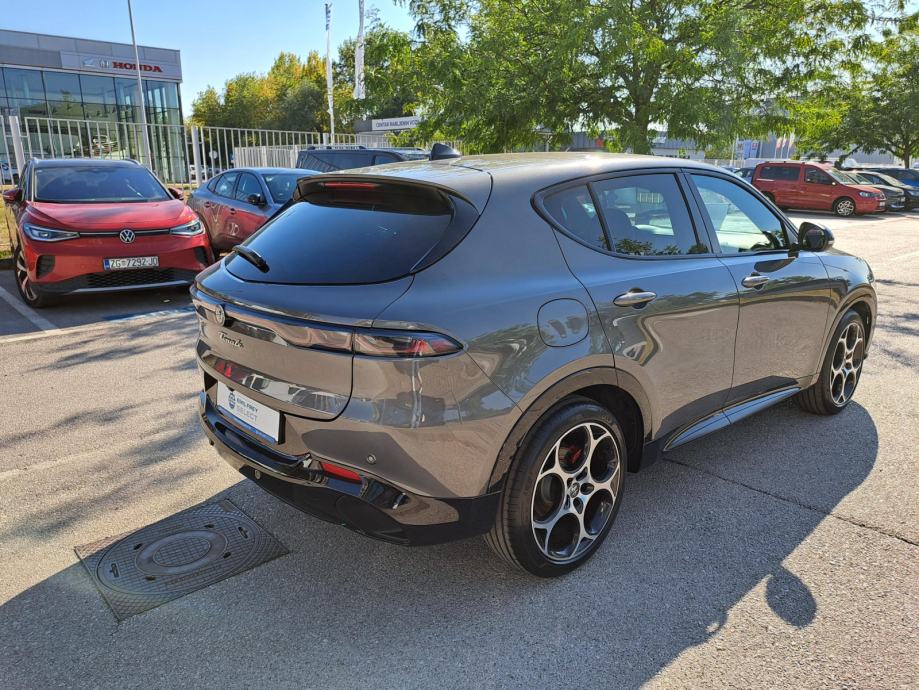 Alfa Romeo Tonale 1,5 160 MHEV Veloce **PONUDA MJESECA 29.999,00 EUR**, fotografija 5