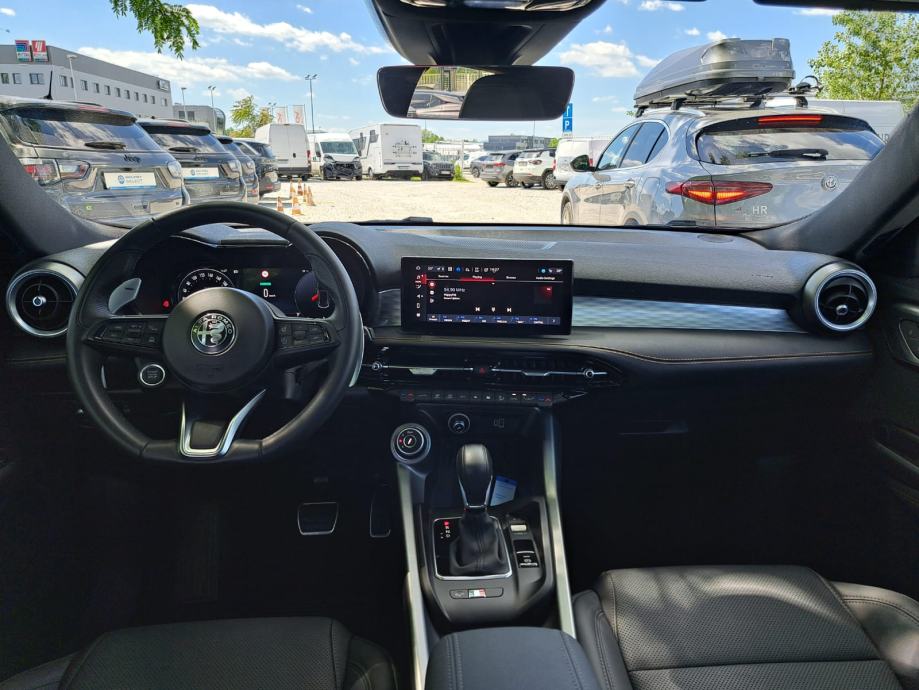 Alfa Romeo Tonale 1.5 160 MHEV Veloce, fotografija 13