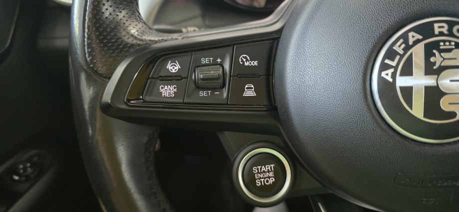 Alfa Romeo Tonale 1,5MHEV SPECIALE, F1 AUT, VIRTUAL, FUL LED, ACC, KAM, fotografija 19