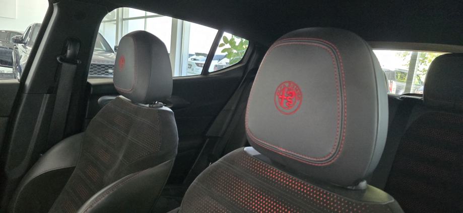 Alfa Romeo Tonale 1,5MHEV SPECIALE, F1 AUT, VIRTUAL, FUL LED, ACC, KAM, fotografija 20