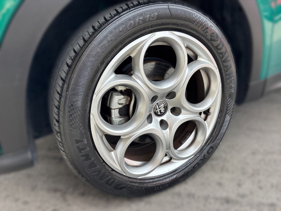 Alfa Romeo Tonale 1.5 HYBRID SPRINT - 3 godine jamstva, fotografija 11