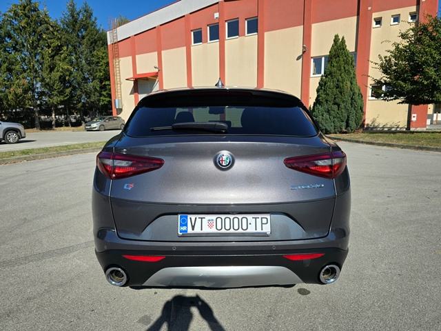 AR STELVIO 2.2 D Q4 VELOCE-170 tkm-AT8-NAVI-AD.TEMPO-KAMERA-P+Z SENZOR, pogled izvana - slika 5