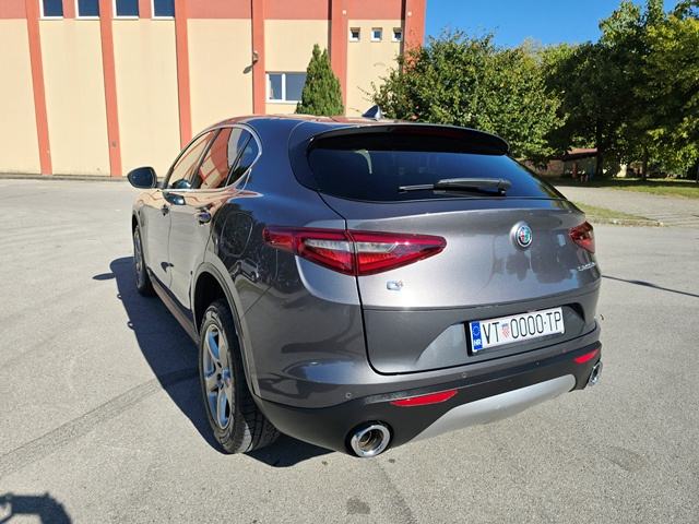 AR STELVIO 2.2 D Q4 VELOCE-170 tkm-AT8-NAVI-AD.TEMPO-KAMERA-P+Z SENZOR, pogled izvana - slika 4