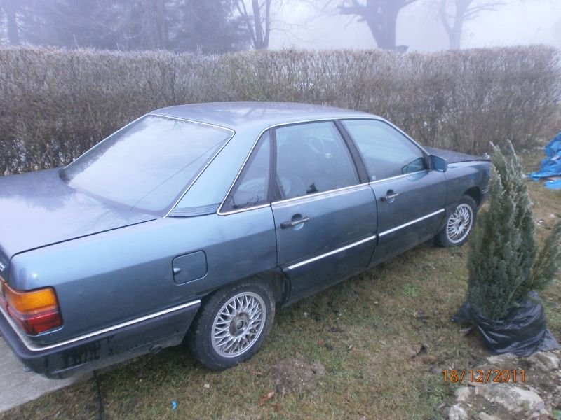 Audi 100 2.2 Turbo, hitno 290 €, 1989 god.