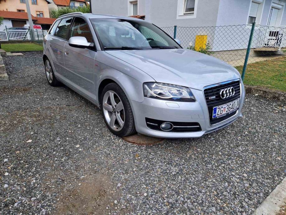 Audi A3 SPORTBACK S LINE - KLIMMATRONIC - ALU - PDV - XENON..., fotografija 2