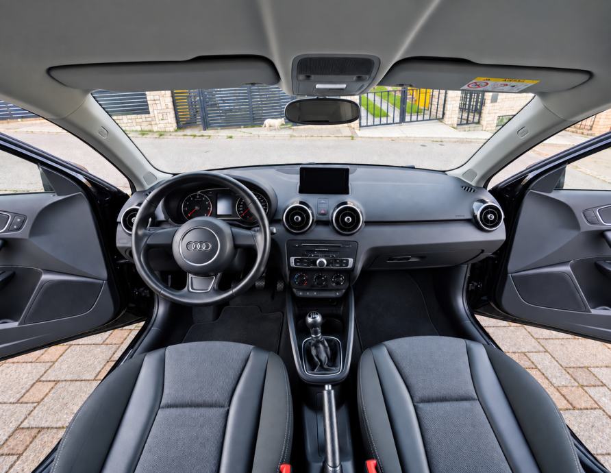 Audi A1 1,0 TFSI SPORTBACK * 2016. * REGISTRIRAN* 5 VRATA *ALU *, fotografija 11