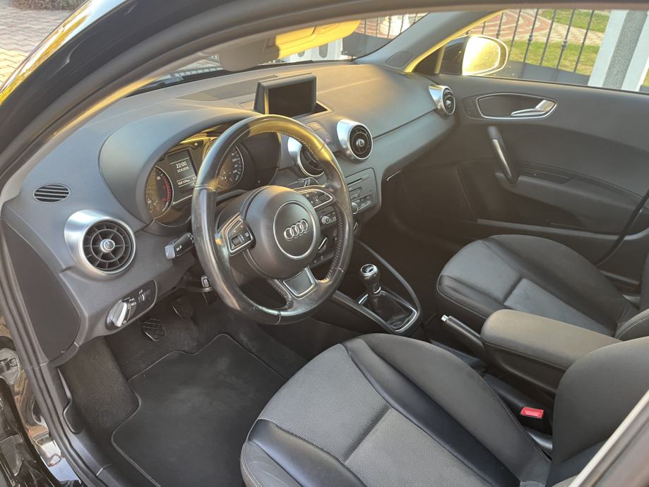 Audi A1 1,2 TFSI S line plus, fotografija 6