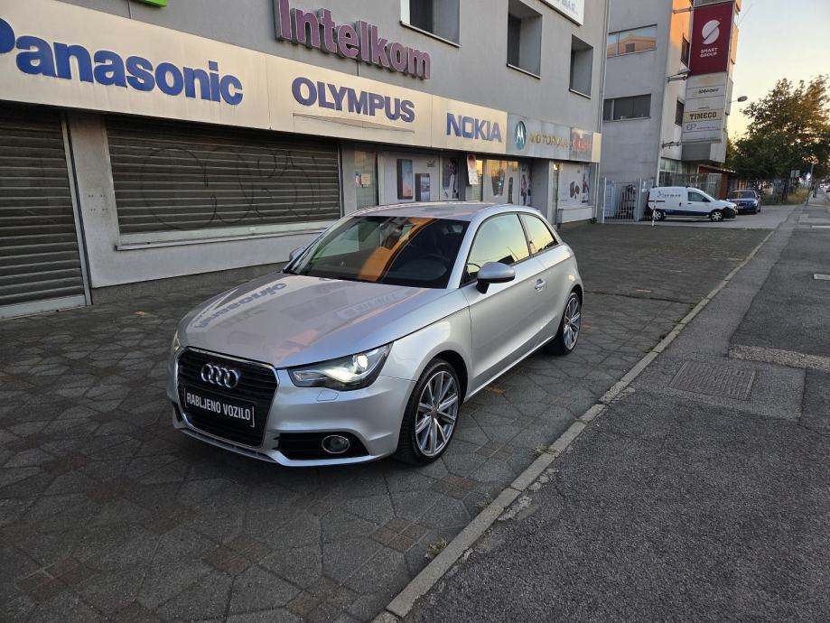 Audi A1 1,6 TDI-1 VL-XENON-NAVIGACIJA-PARKING SENZORI-MULTIFUNKC VOLAN, fotografija 2
