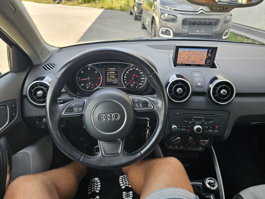 *AUDI*A1*1.6*TDI*77*KW*SPORT*PANORAMA*ALU*17*V+M*SERVIS*TOP*STANJE*ZG*, fotografija 20