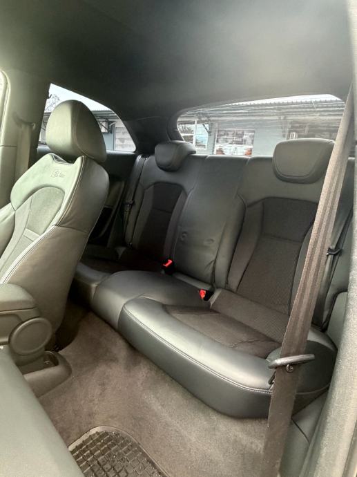 Audi A1 1.6 TDI (90 KS) – 2011. godište, fotografija 5