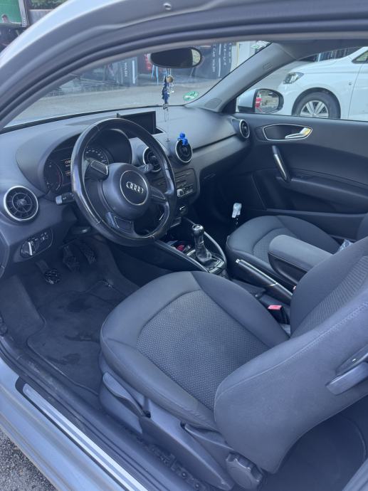Audi A1 1,6 TDI, fotografija 6