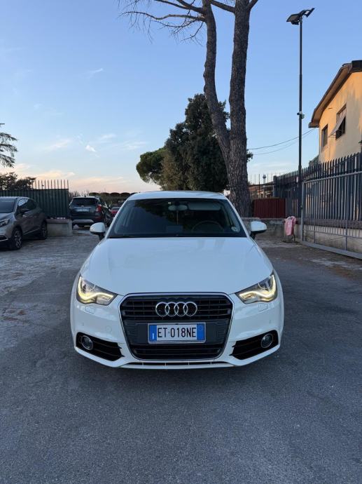 Audi A1 1.6 TDI 90 KS NAVIGACIJA/LEs, fotografija 9
