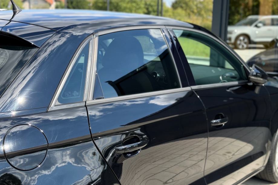 Audi A1 1,6 TDI Sport*LED*NAVI*PARK SENZ*ALU FELGE, fotografija 6