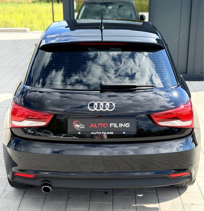 Audi A1 1,6 TDI Sport*LED*NAVI*PARK SENZ*ALU FELGE, fotografija 5