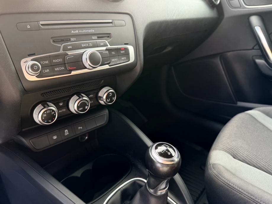 Audi A1 1,6 TDI Sport*LED*NAVI*PARK SENZ*ALU FELGE, fotografija 16