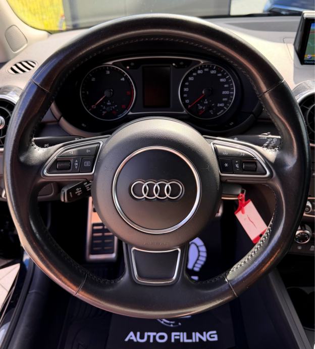 Audi A1 1,6 TDI Sport*LED*NAVI*PARK SENZ*ALU FELGE, fotografija 13