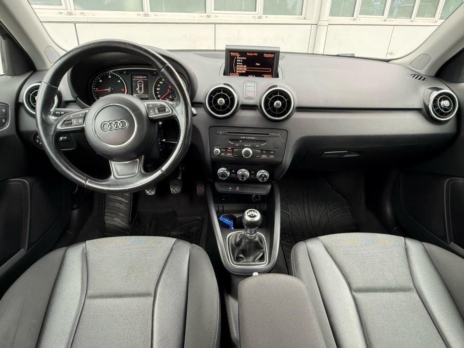 AUDI A1 1.6 TDI SPORTBACK/2013G/NAVI/REGISTRIRAN GODINU DANA, fotografija 7