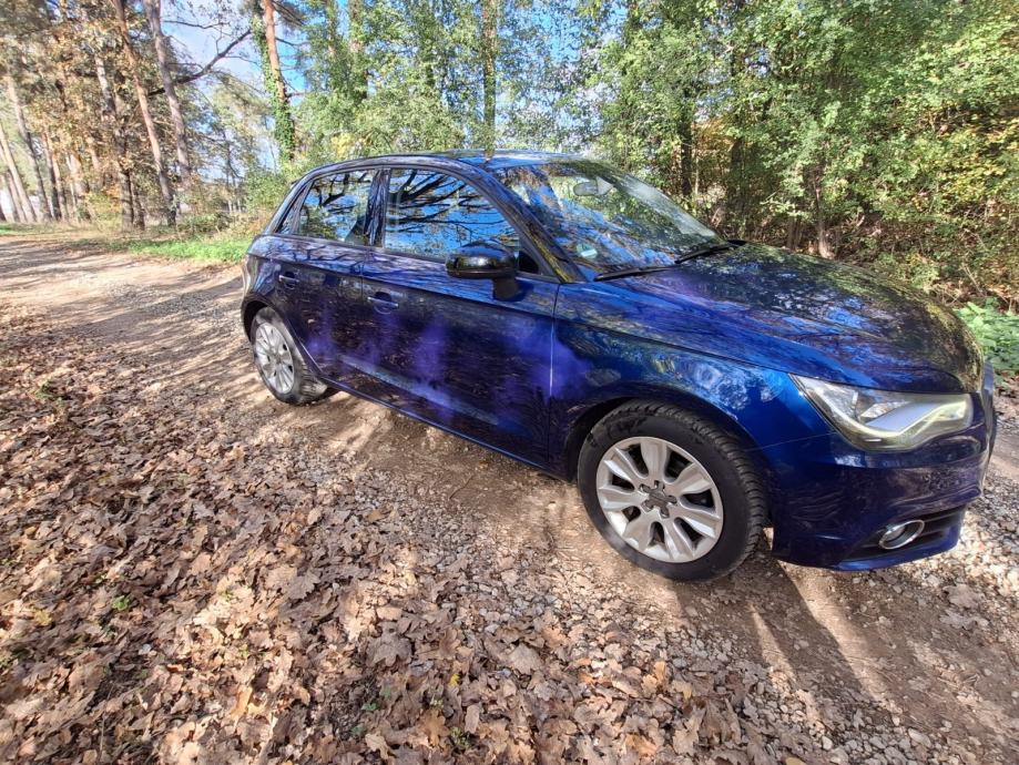 Audi A1 1,6 TDI S-tronic automatik, fotografija 3