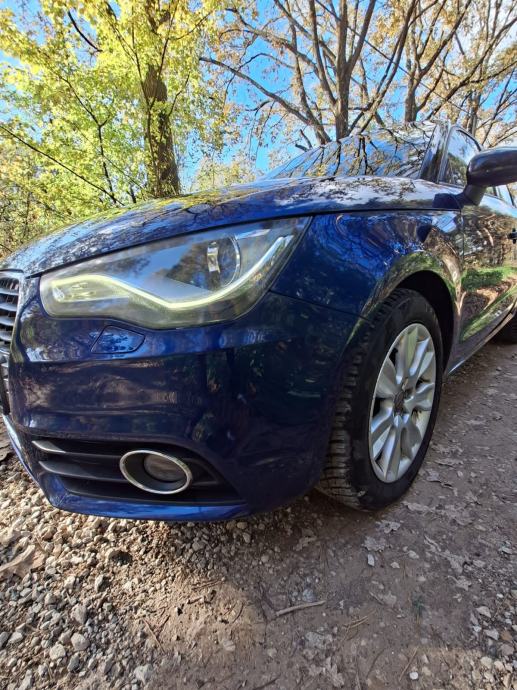 Audi A1 1,6 TDI S-tronic automatik, fotografija 7