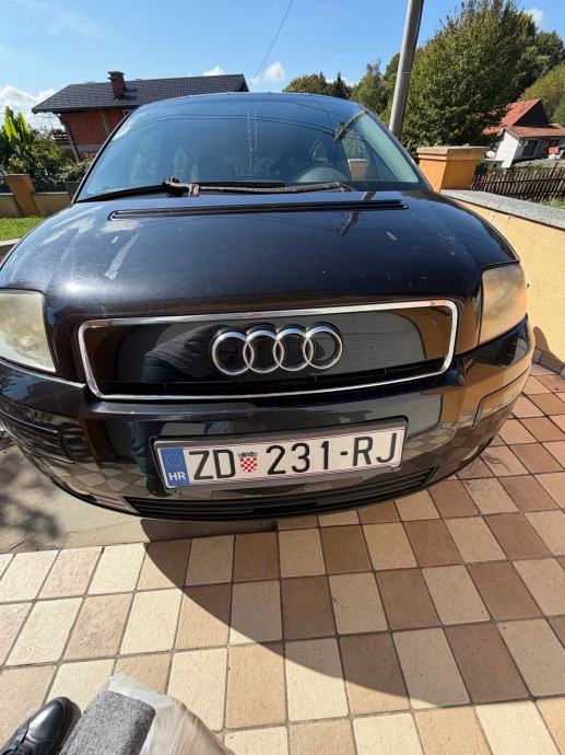 Audi A2 1,4, fotografija 6