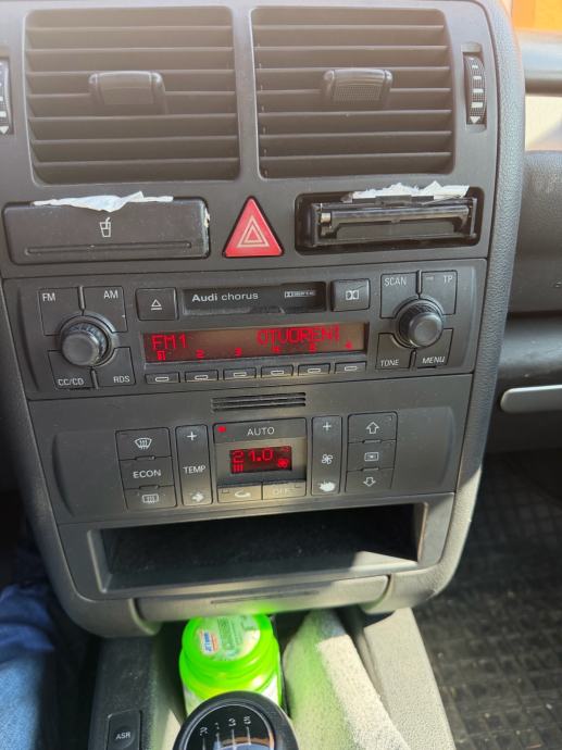 Audi A2 1,4, fotografija 7