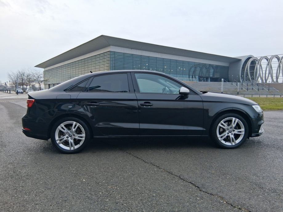 Audi A3 1,0 TFSI SPORT | VELIKI SERVIS | REG 07/2027, fotografija 4