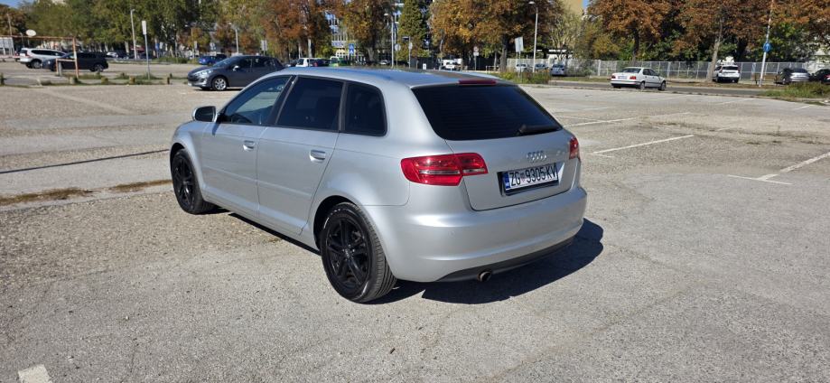 Audi A3 1,2 TFSI, NAVIGACIJA, PARKING SENZORI, SERVISNA,, fotografija 7