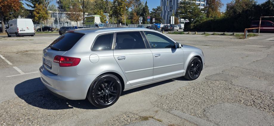 Audi A3 1,2 TFSI, NAVIGACIJA, PARKING SENZORI, SERVISNA,, fotografija 4