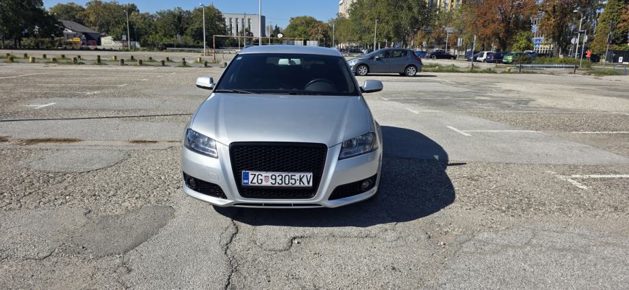 Audi A3 1,2 TFSI, NAVIGACIJA, PARKING SENZORI, SERVISNA,, fotografija 5