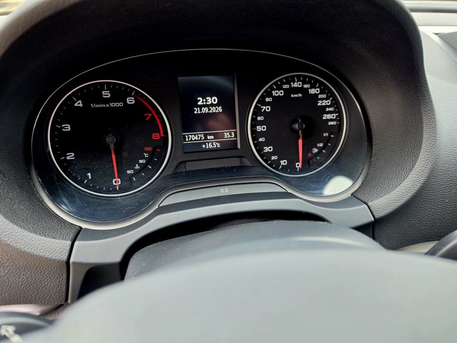 Audi A3 1,2 TFSI,,SERVISNA,,2.GOD.JAMSTVA,,170475KM, fotografija 9