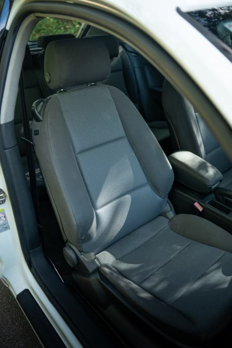 Audi A3 1.6 Attraction LPG 75kW | Landi Renzo | 250.000 km, fotografija 9