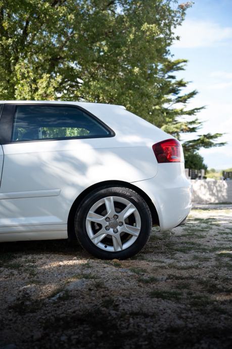 Audi A3 1.6 Attraction LPG 75kW | Landi Renzo | 250.000 km, fotografija 2