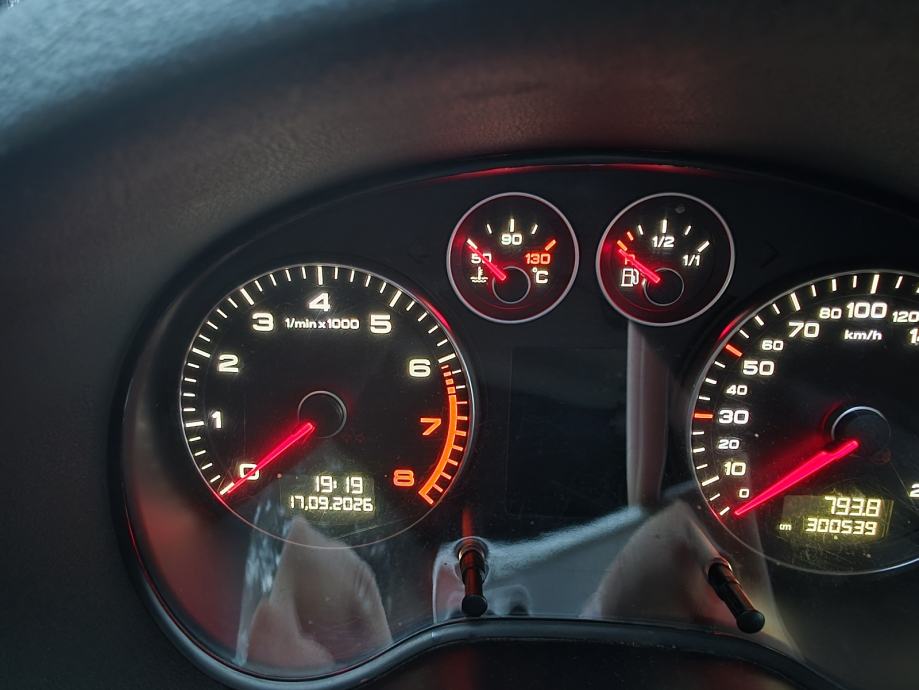 Audi A3 1,6, fotografija 5