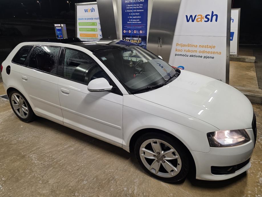 Audi A3 1,6, fotografija 9