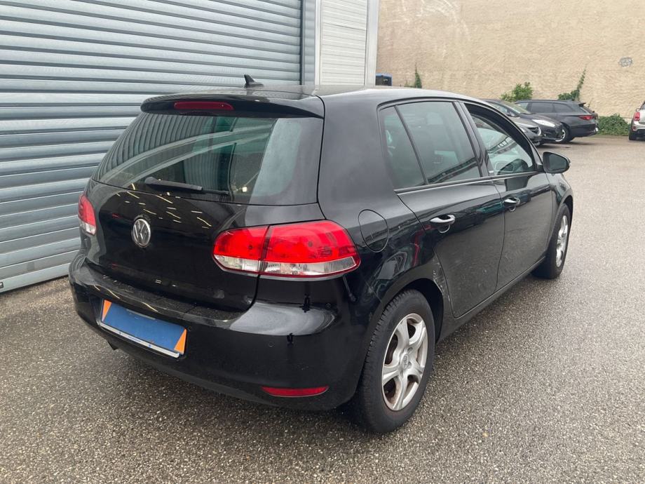 Volkswagen Golf VI 1.6 TDI STYLE BlueMotion 2011g (prodaja i zamjena), fotografija 2