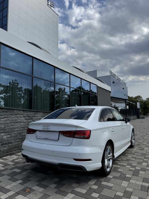 Audi A3 1,6 TDI - AUTOMATIK - S LINE FULL OPREMA - LIMUZINA - JAMSTVO, fotografija 12