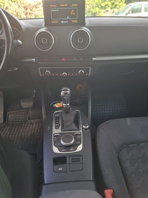 Audi A3 1,6 TDI automatik, fotografija 8