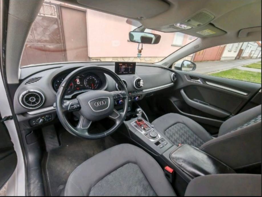 Audi A3 1,6 TDI automatik, fotografija 7