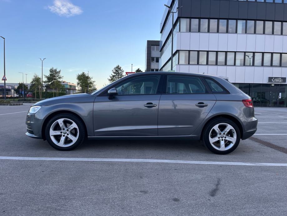 Audi A3 1,6 TDI BI-KSENON,LED SVIJETLA,GRIJANJE SJEDALA,AMBIENT LIGHT, fotografija 2