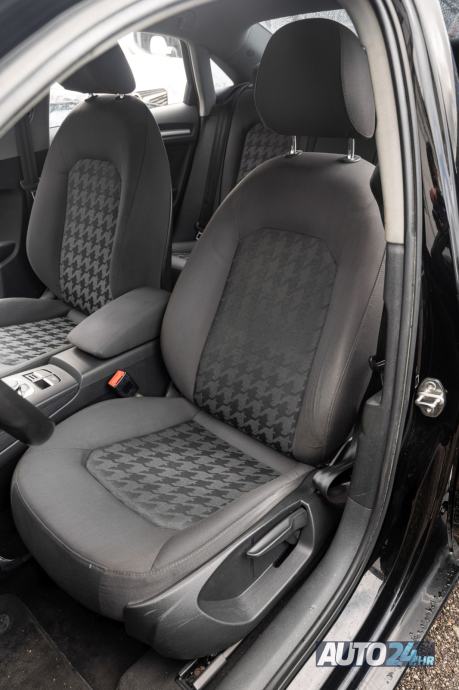 Audi A3 1,6 TDI Sport|RATA 210 €|1.VL|VEL. SERVIS|JAMSTVO|ALU|NAVI, fotografija 8