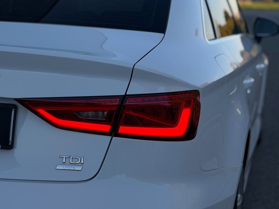Audi A3 1,6 TDI SPORT LIMUZINA 110 KS 6 BRZINA LED NAVI ALU FELGE NOVO, fotografija 8