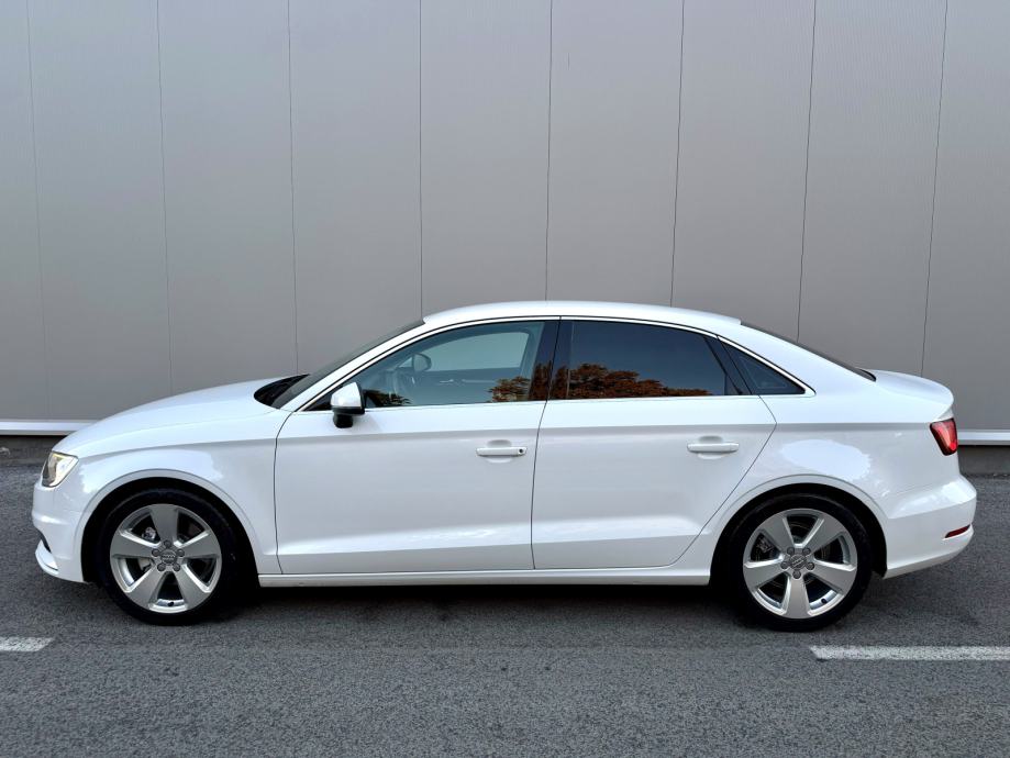 Audi A3 1,6 TDI SPORT LIMUZINA 110 KS 6 BRZINA LED NAVI ALU FELGE NOVO, fotografija 3