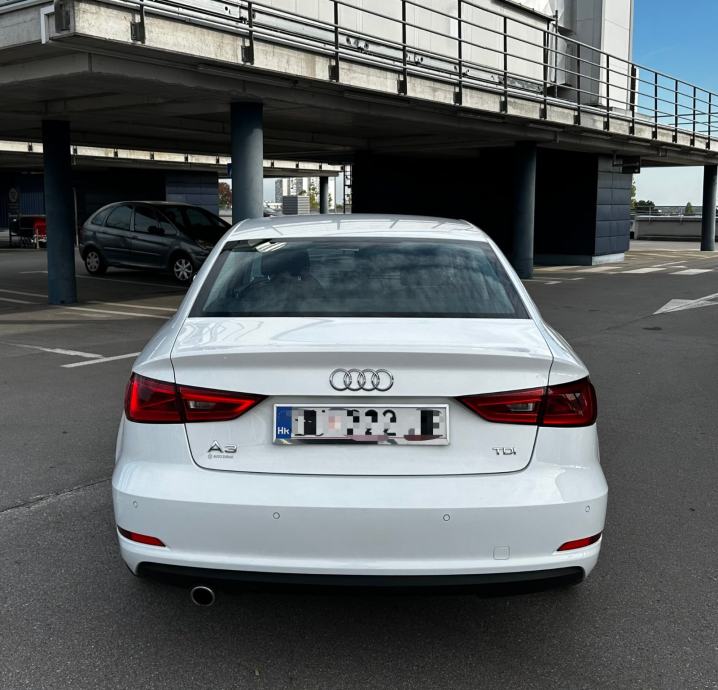 Audi A3 1,6 TDI S-tronic Automatik*Hr.Auto*Veliki servis*LED*Odličan*, fotografija 7