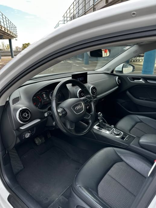 Audi A3 1,6 TDI S-tronic Automatik*Hr.Auto*Veliki servis*LED*Odličan*, fotografija 10