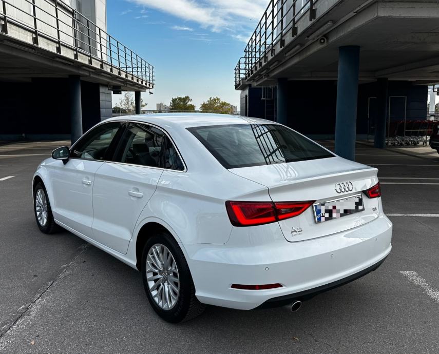 Audi A3 1,6 TDI S-tronic Automatik*Hr.Auto*Veliki servis*LED*Odličan*, fotografija 6